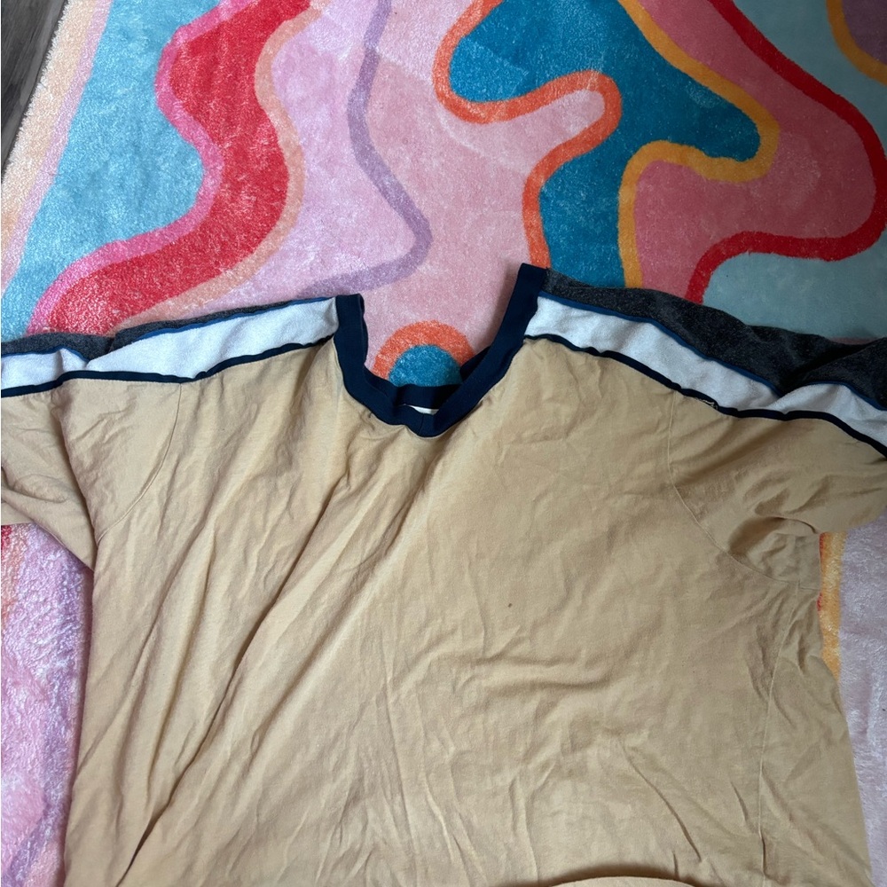 URBAN OUTFITTERS CROP TOP